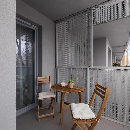 Prandoty Beautiful Apartment With Balcony Cracow By Renters Prestige Krakov Exteriér fotografie
